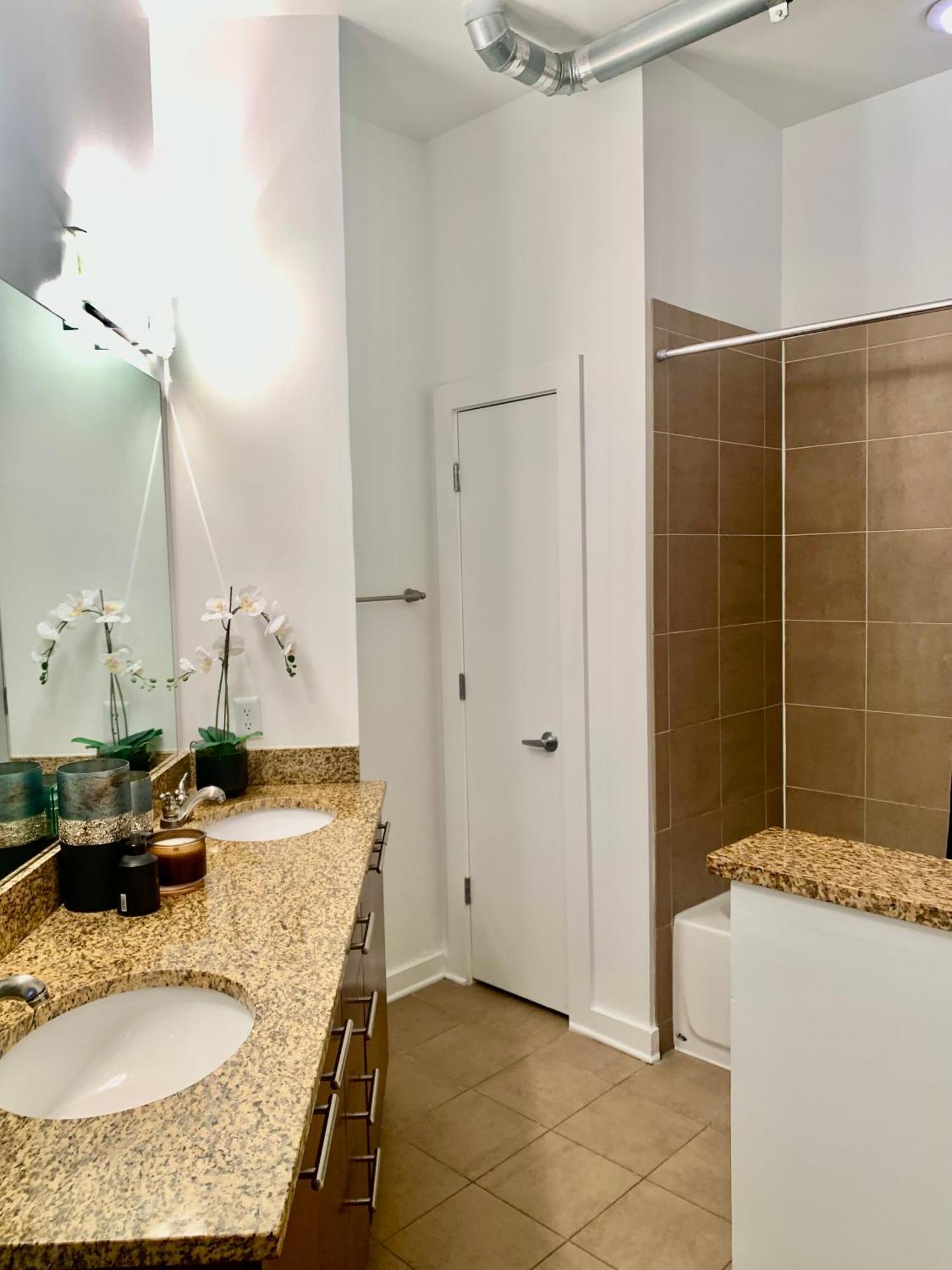 Апартаменти Grand 3Br Loft In Atlantic Station Атланта Екстер'єр фото